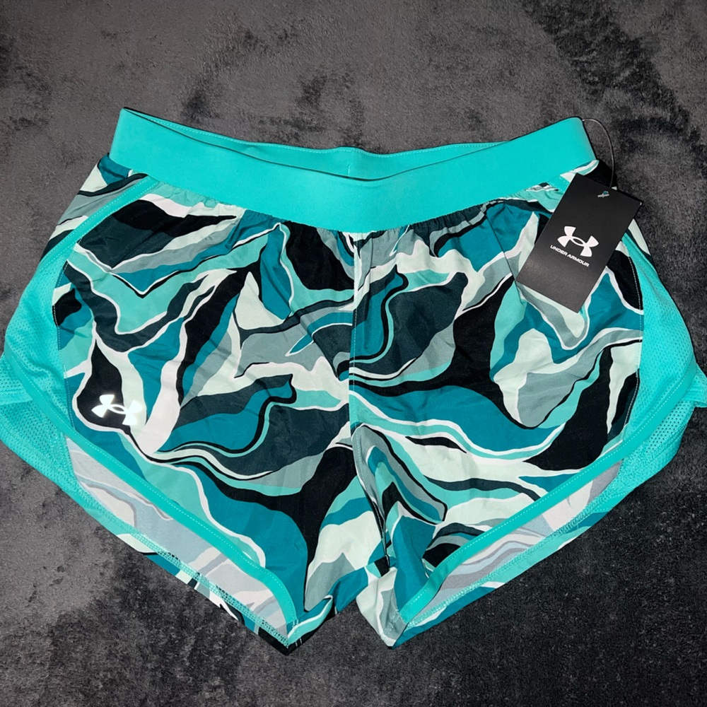 NWT Under Armour Women's Shorts Size S